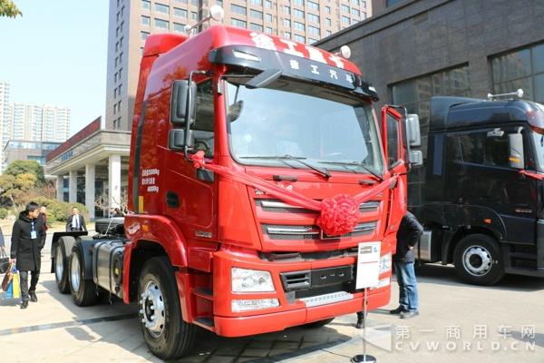 現場展車 (2).jpg 現場展車 (2).jpg