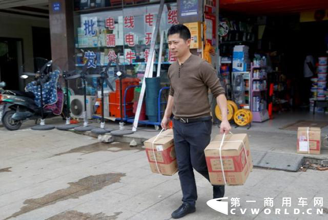 依維柯4.png 依維柯4.png