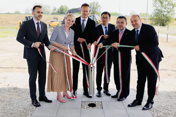 比亞迪匈牙利商用車工廠擴(kuò)建奠基，歐洲布局再加速.jpg