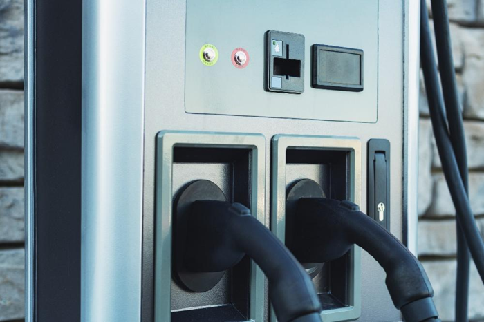 【第一商用車網 原創】在政策與市場因素的雙重作用下，城市物流電動化進程加速。新能源輕卡憑借低運營成本、路權優勢等特性成為市場剛需，推動了市場的繁榮發展。