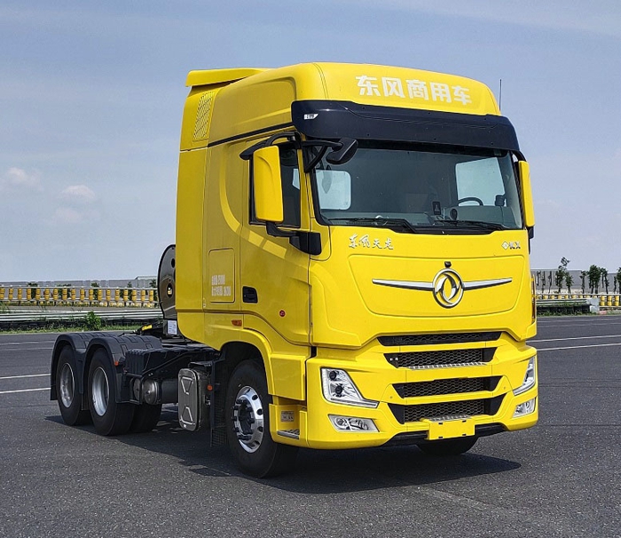 東風(fēng)天龍KX 2.jpg 東風(fēng)天龍KX 2.jpg