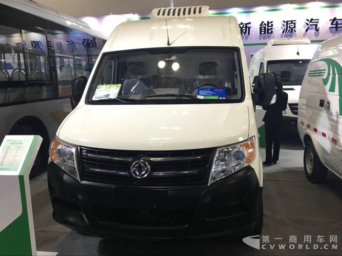 東風御風純電動冷藏車