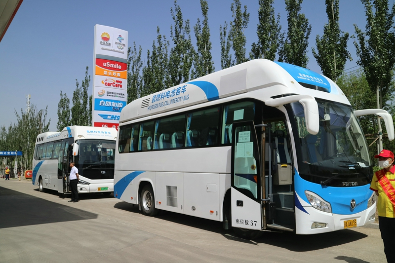 張家口時不時可以看到的氫燃料公交車