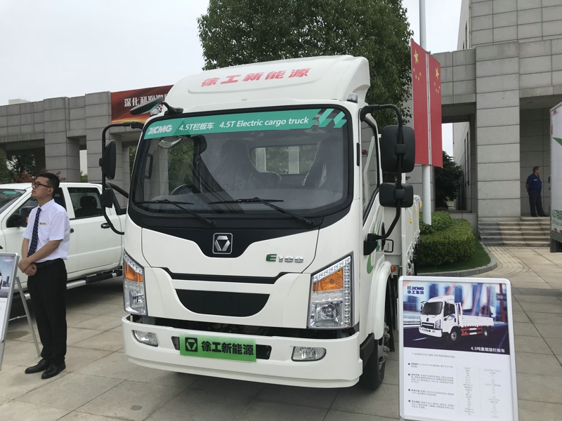 徐工E100 4.5T欄板車