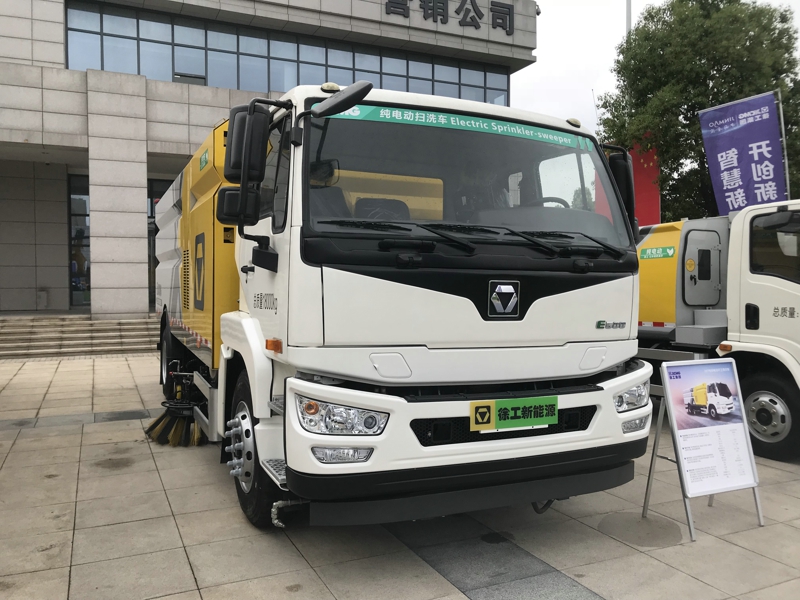 徐工E500純電動掃洗車