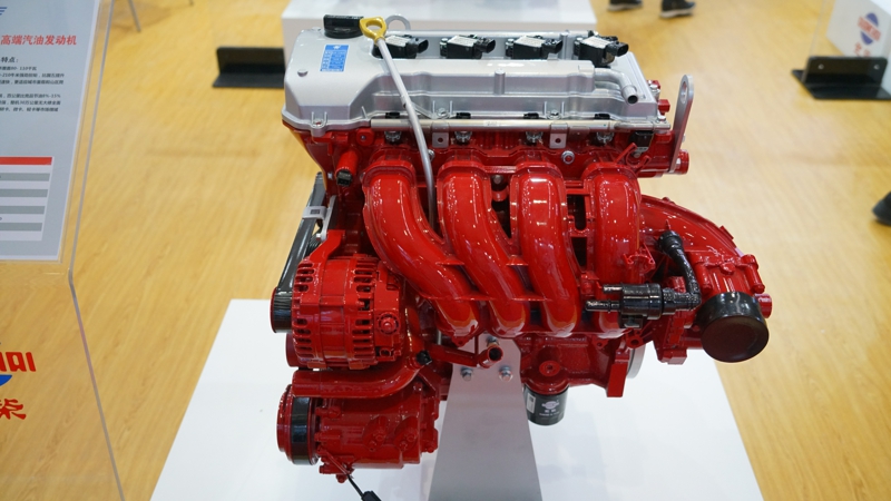 全柴國六G平臺四氣門高端汽油發(fā)動機（G18）