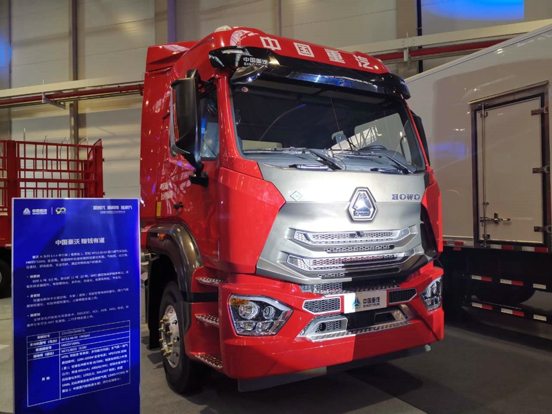 重汽豪沃N系列6×4天然氣牽引車（尊貴版），重汽MT13國六燃?xì)獍l(fā)動機(jī)