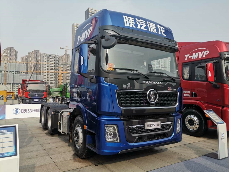 德龍X5000 6×4煤炭運輸超值版牽引車