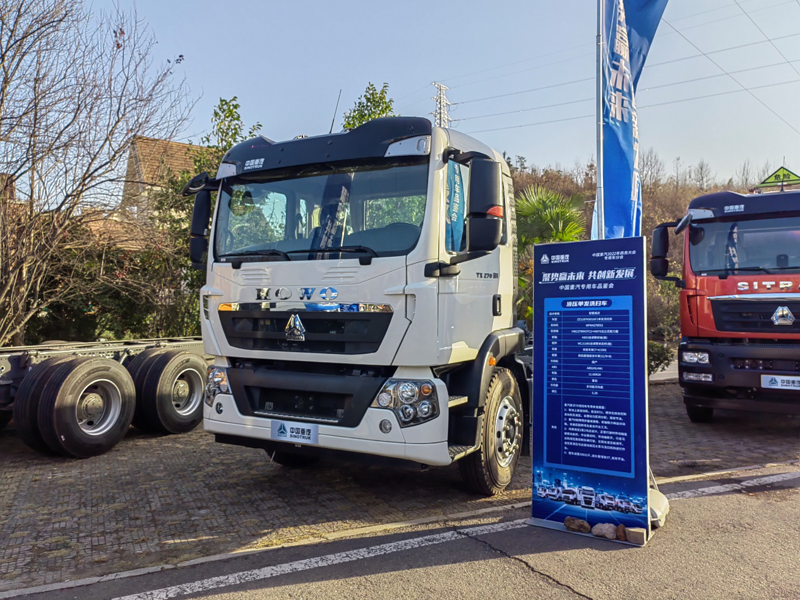 重汽豪沃TX液壓單發洗掃車