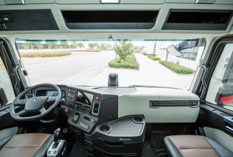 徐工漢風P9內(nèi)飾，豪華舒適，人性化設計很貼心